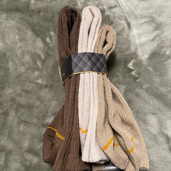 Gold Toe Men's Beige and Brown Socks NWT - Picture 2 of 3